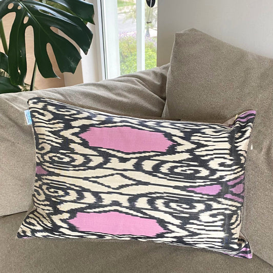 Cojín Ikat de seda 60x40 cms Kadikoy