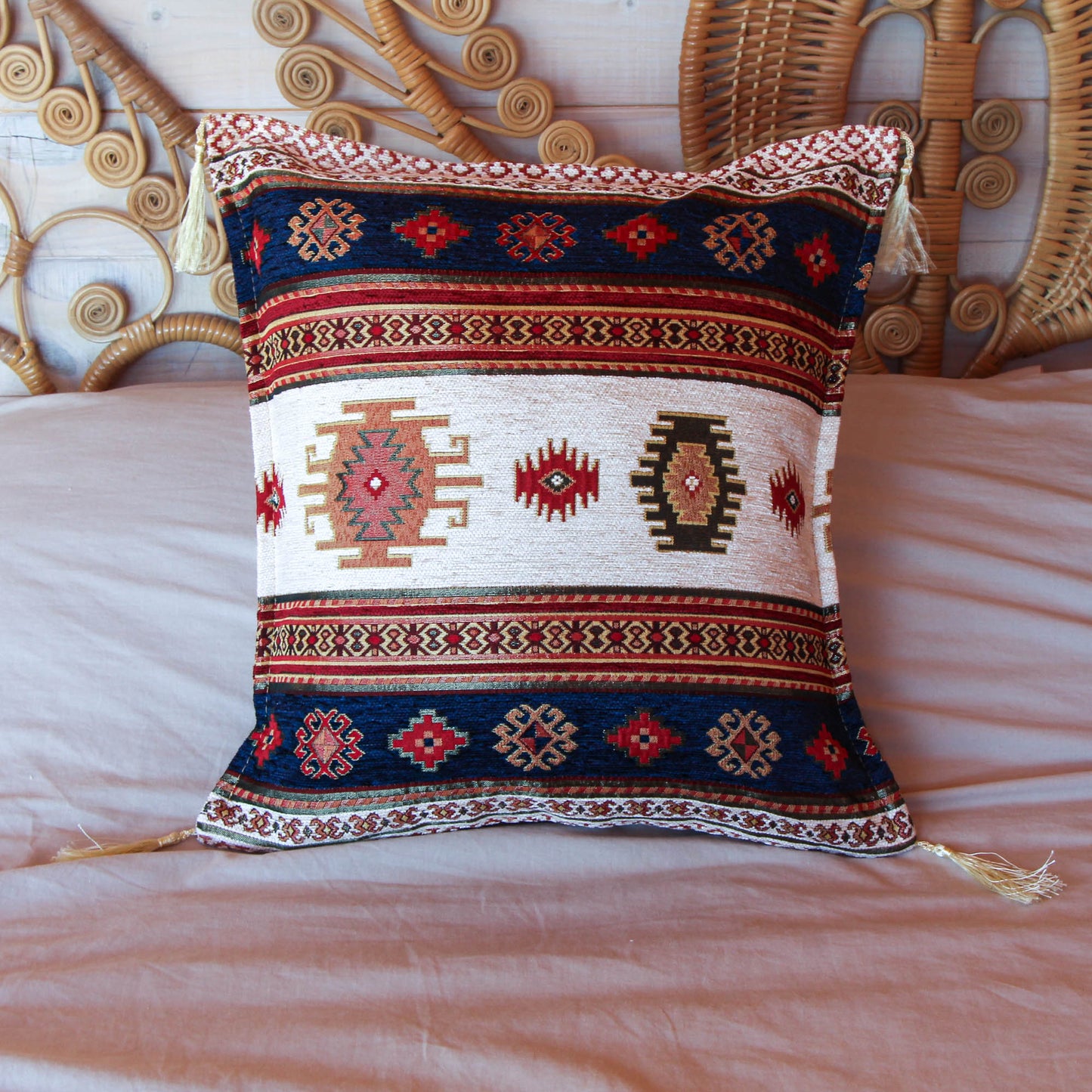 Cojín turco 44x44 Kilim Blanco y Azul