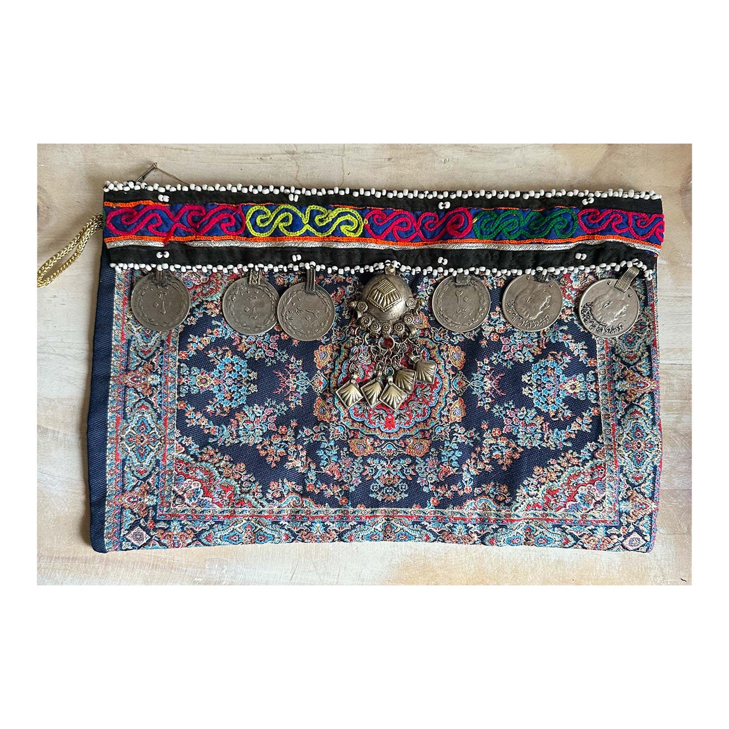 Estuche turco con aplicaciones étnicas L Outlet