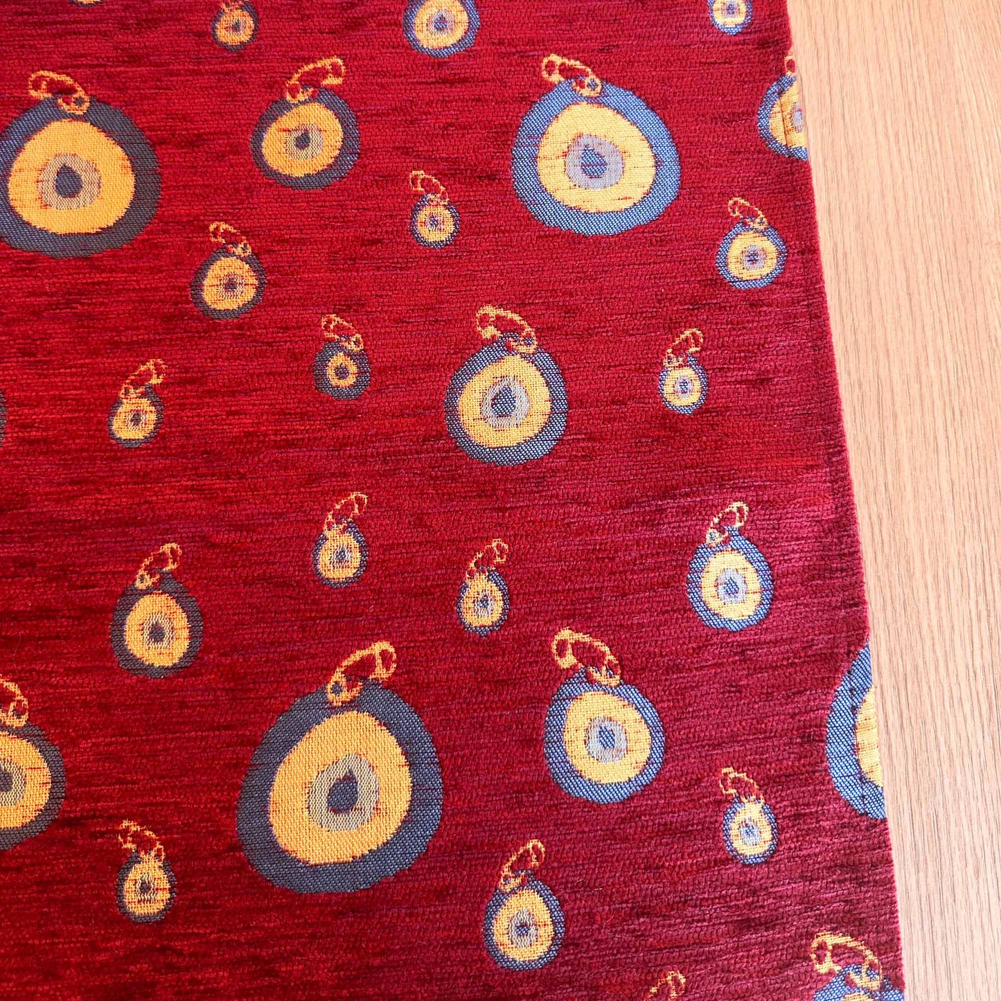 Camino de mesa 2 m Nazar rojo