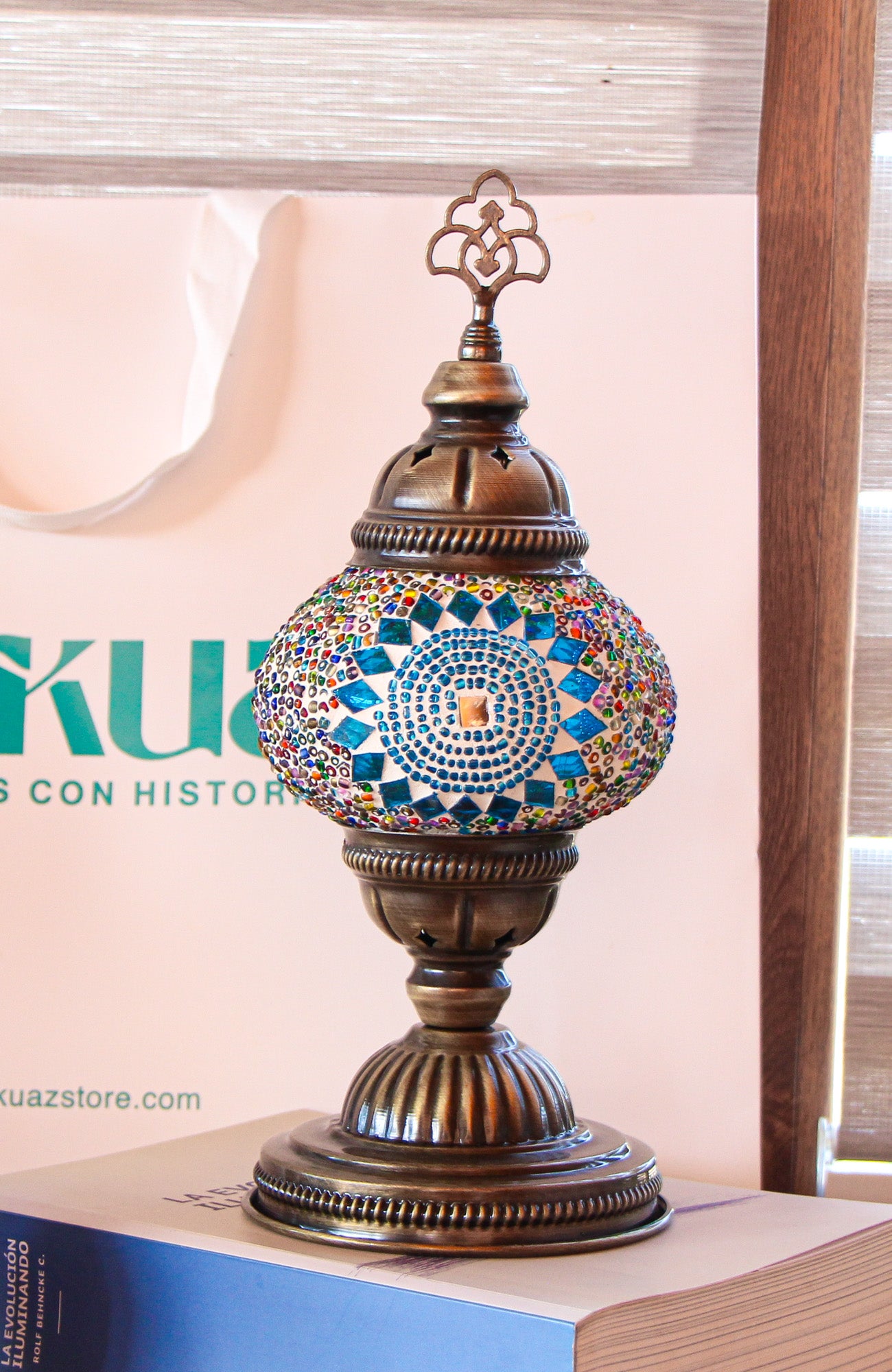 Pack Myra: Lámpara de mesa S + Portavela + Ampolleta + Velita y regalito