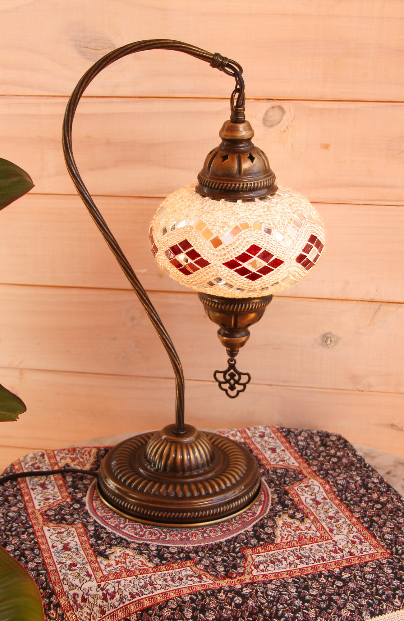 Lámpara turca cisne M Beads Blanco y Rojo + ampolleta