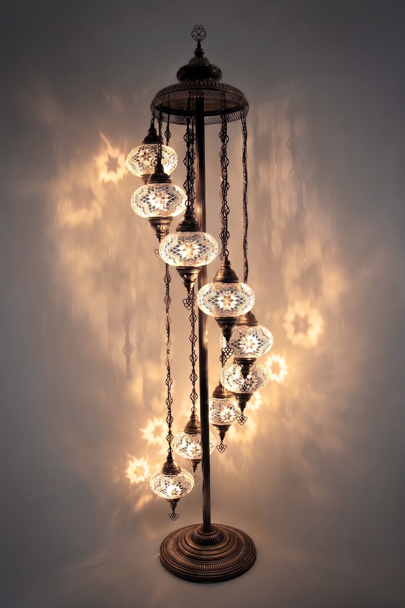 Lámpara turca de pie de 9 esferas blancas M + ampolletas