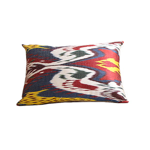 Cojín Ikat de seda 60x40 cms Hwange OUTLET