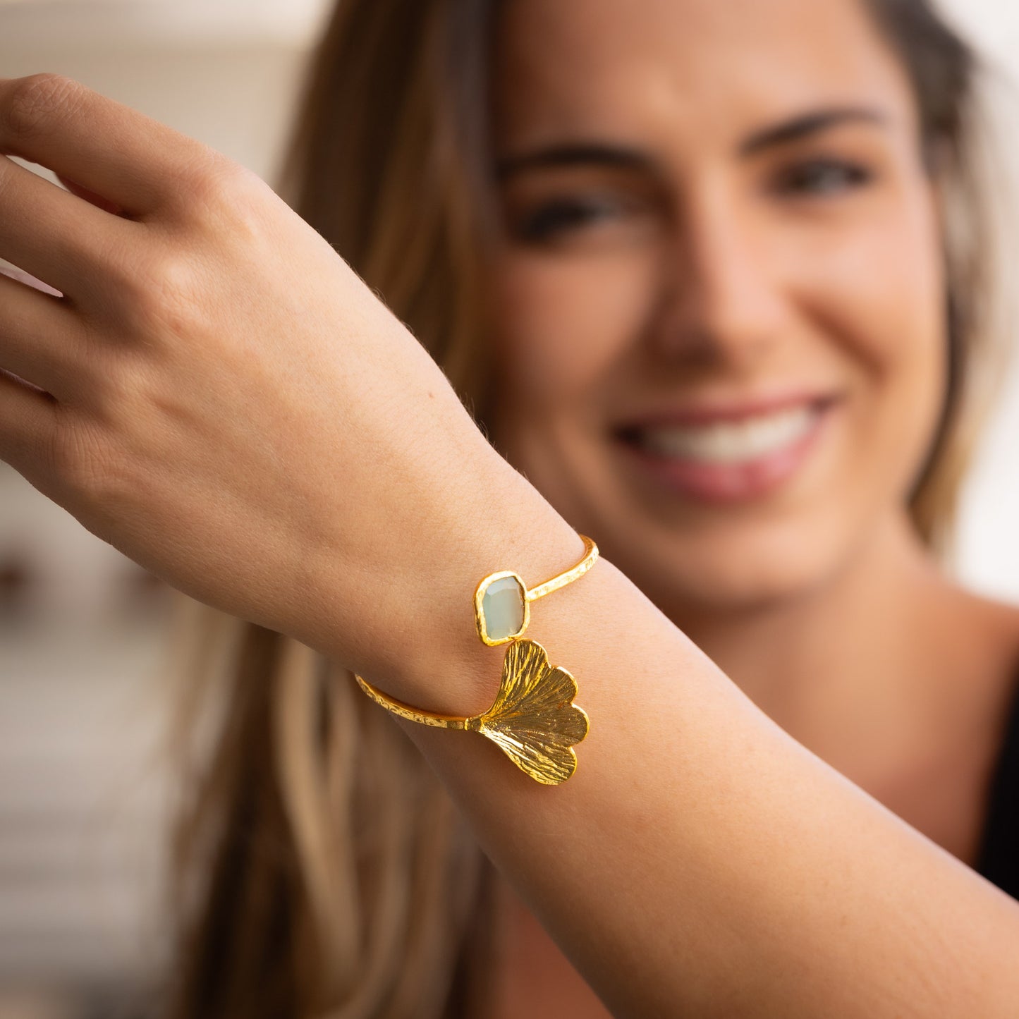 Esclava Ginkgo Agua - Baño de oro 22k