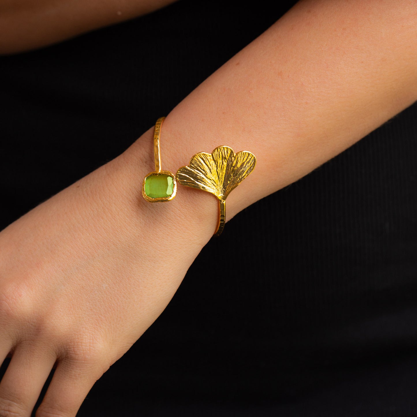 Esclava Ginkgo Verde oliva - Baño de oro 22k