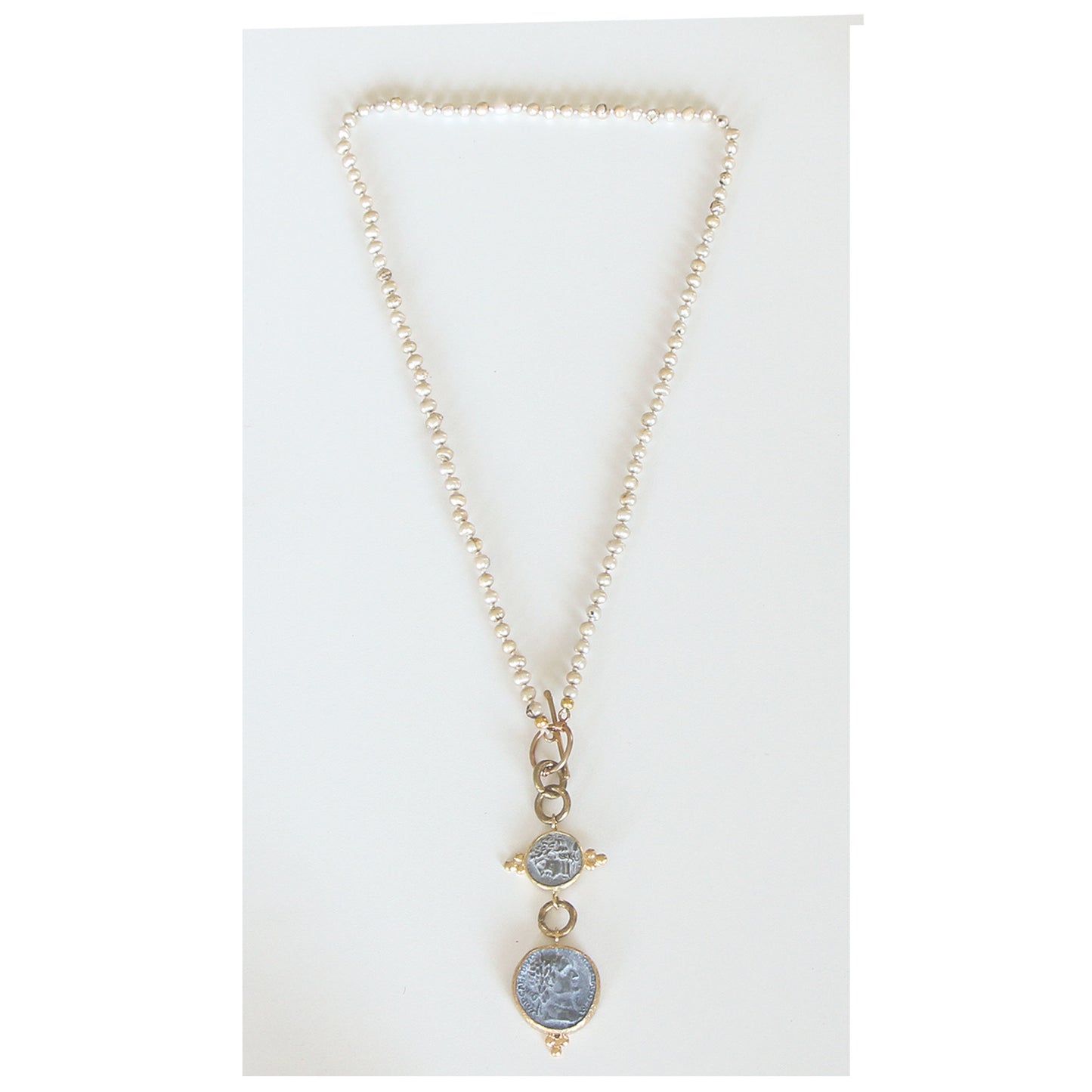 Collar Ptolomeo de perlas y monedas antiguas