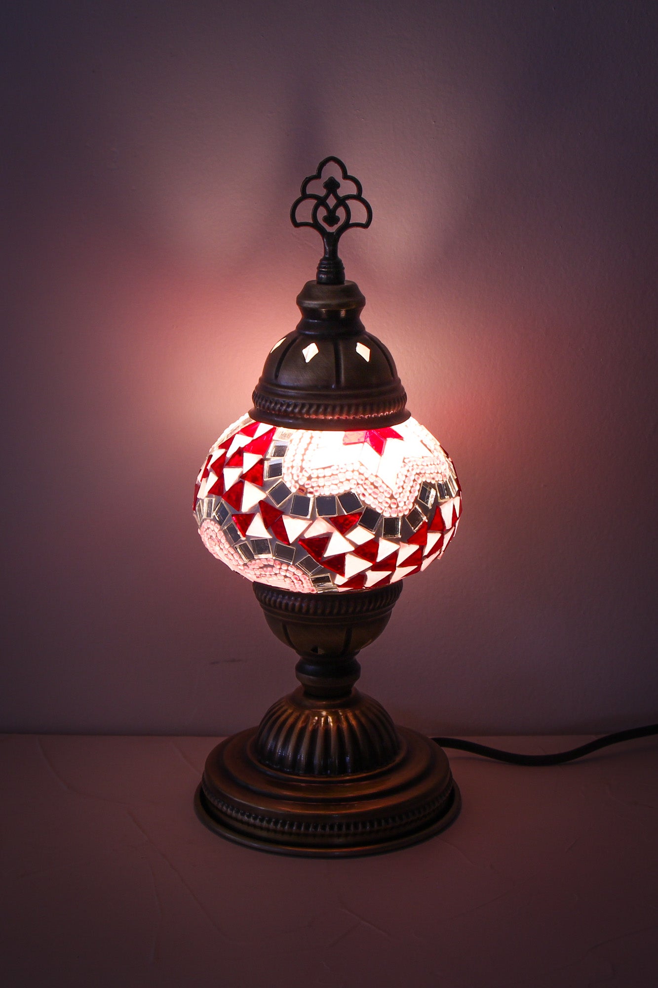 Lámpara turca de mesa S Nahr rosa y burdeo + ampolleta