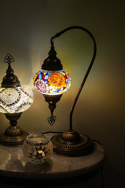 Lámpara turca cisne S remolinos multicolores + ampolleta