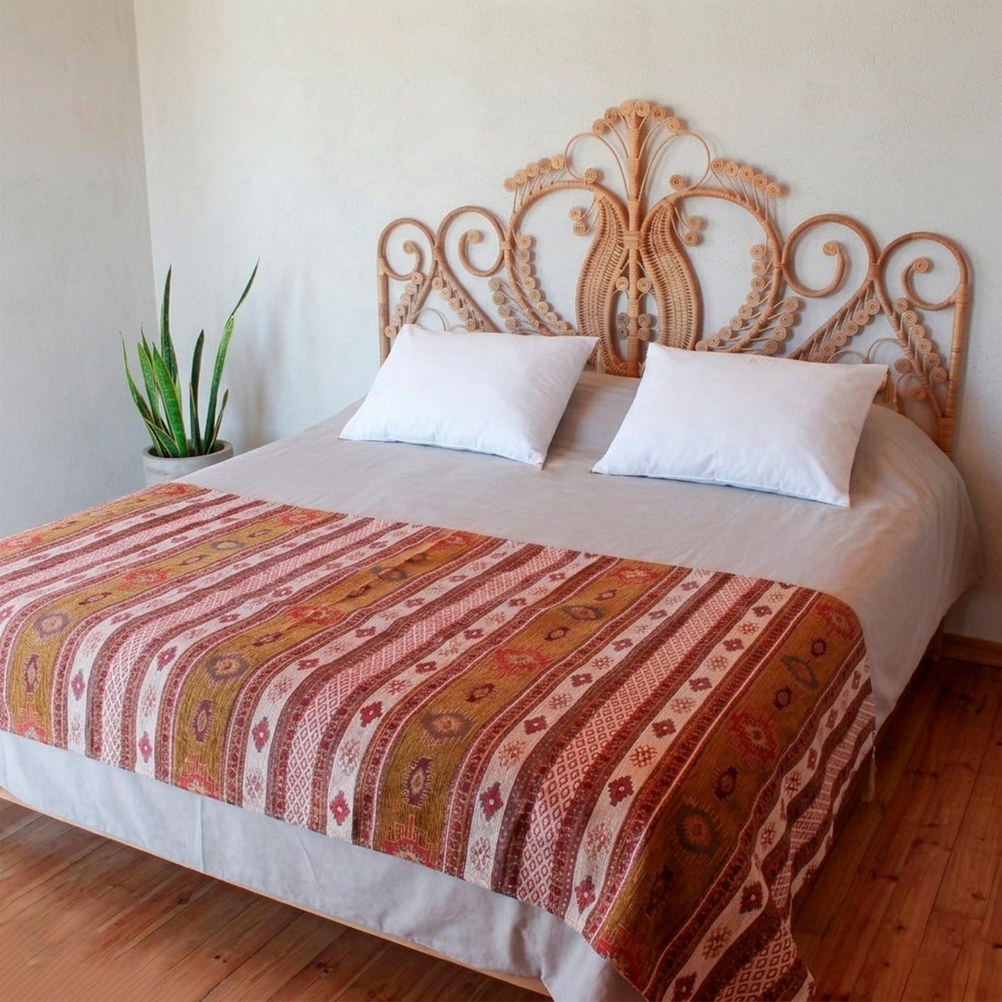 Piecera King/Super King Kilim Café claro y Blanco