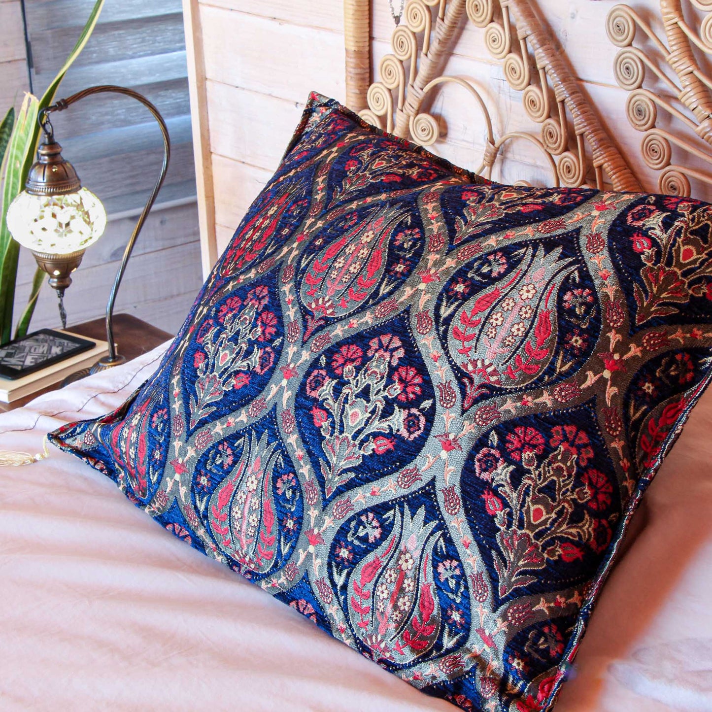 Set de Piecera 2P/Queen y almohadones Tulipanes Azul Oscuro