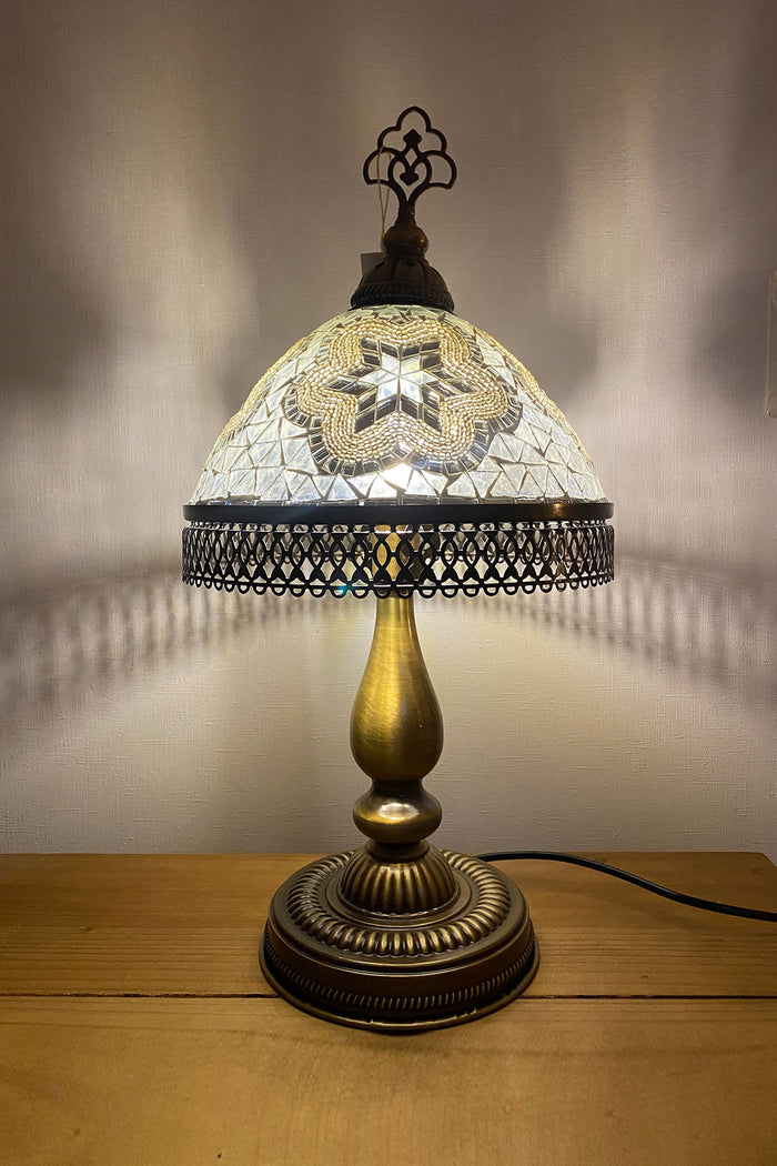 Lámpara turca de mesa Tiffany M blanca